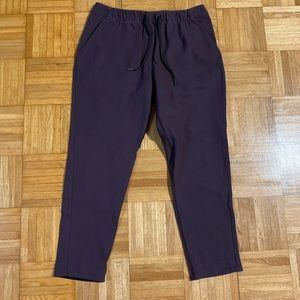 Lululemon joggers size 6